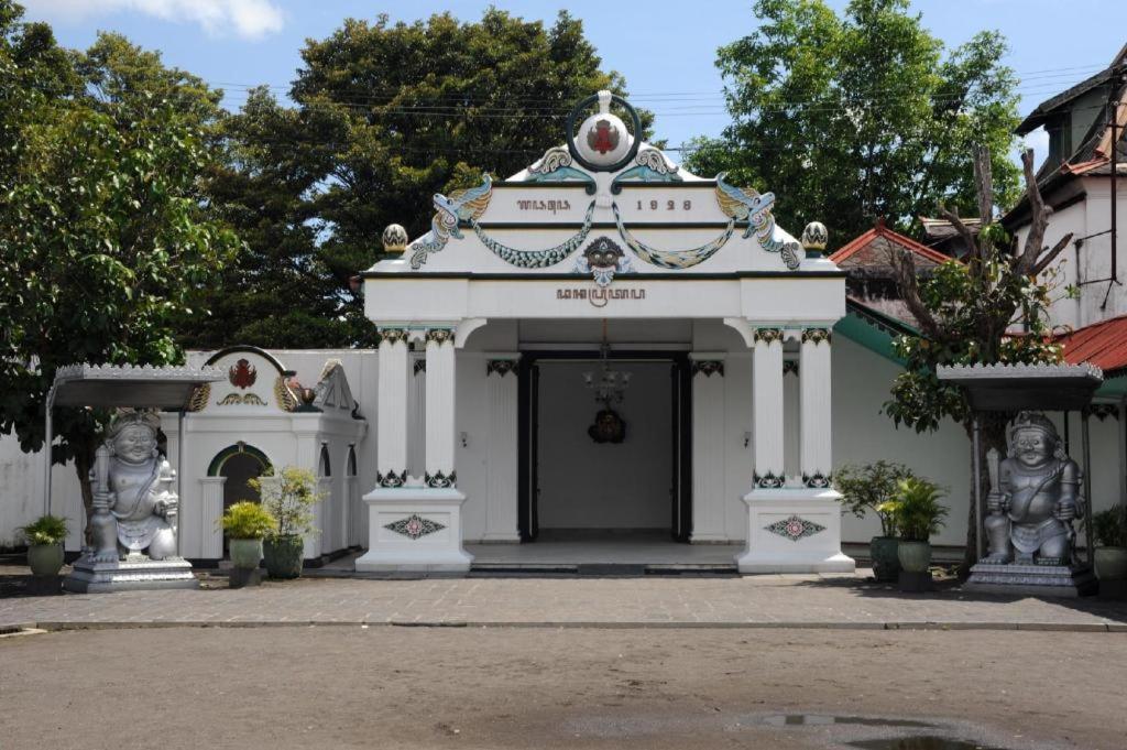 Forriz Hotel Jogyakarta Zewnętrze zdjęcie