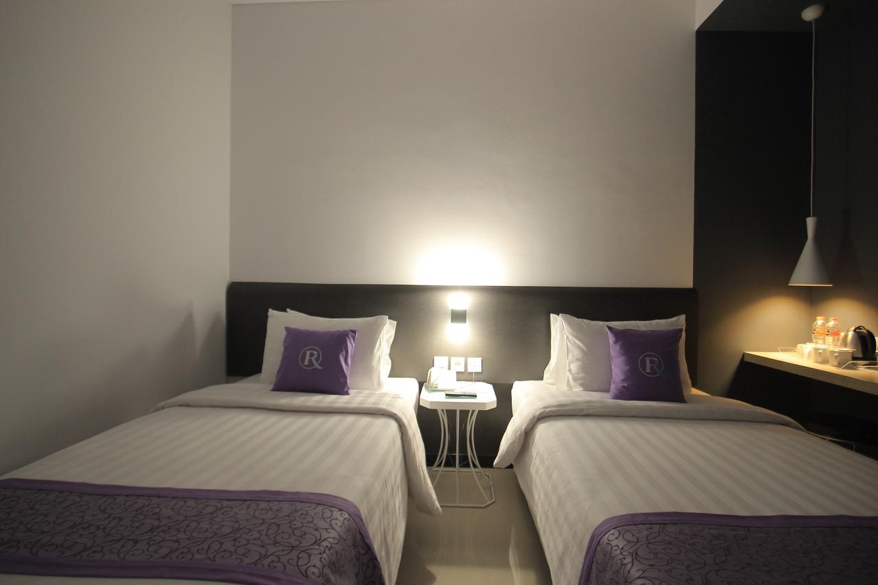 Forriz Hotel Jogyakarta Zewnętrze zdjęcie