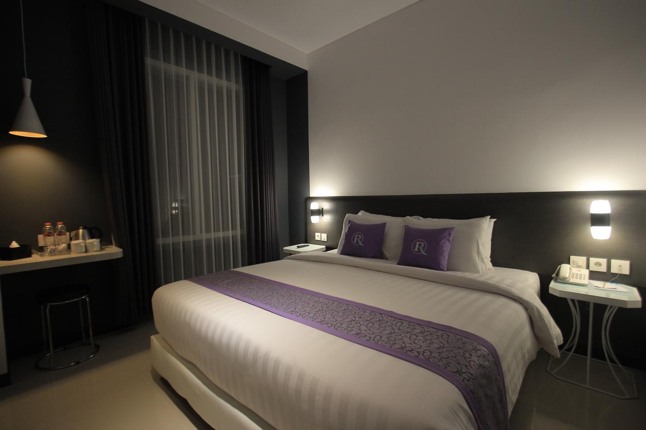 Forriz Hotel Jogyakarta Zewnętrze zdjęcie