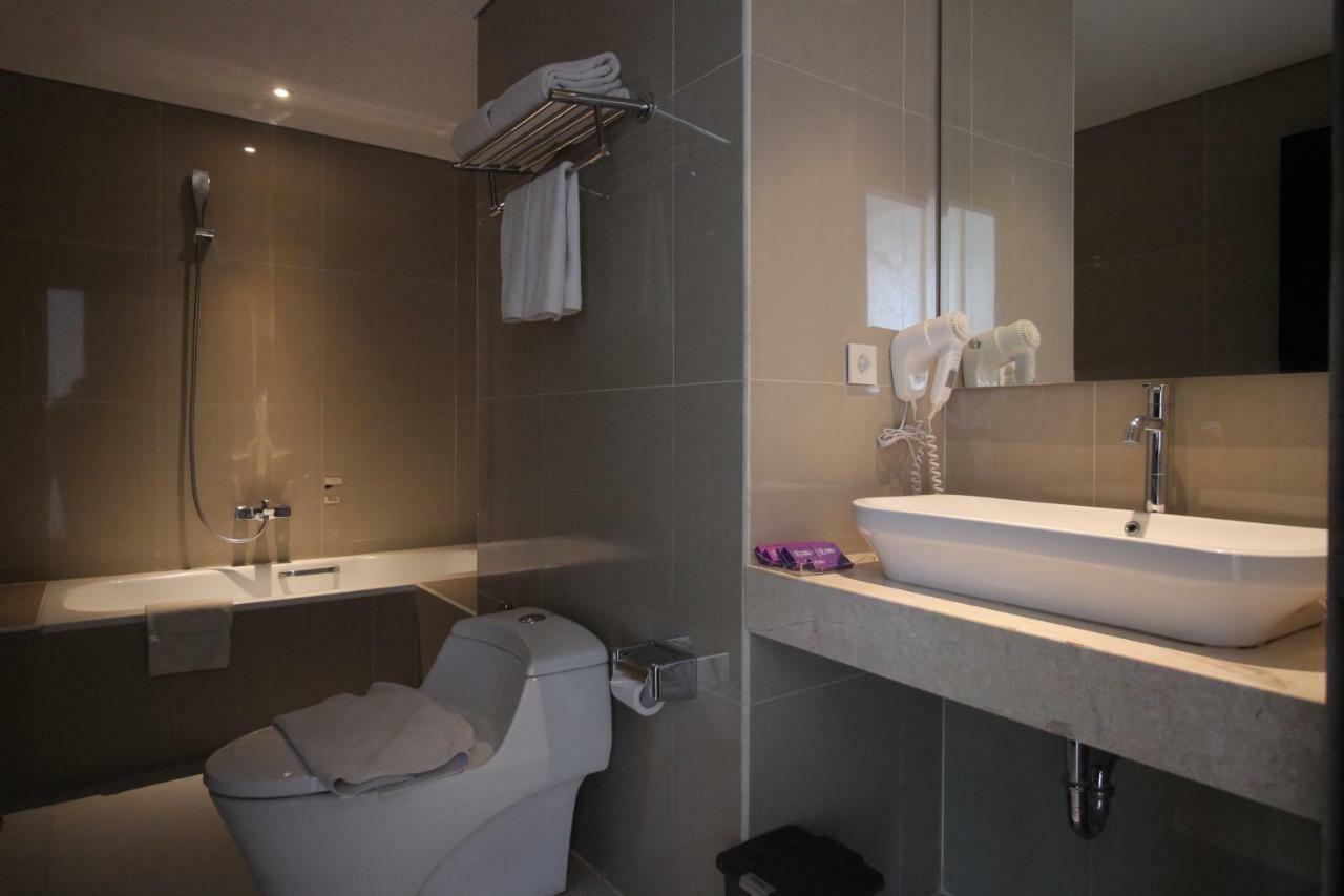 Forriz Hotel Jogyakarta Zewnętrze zdjęcie