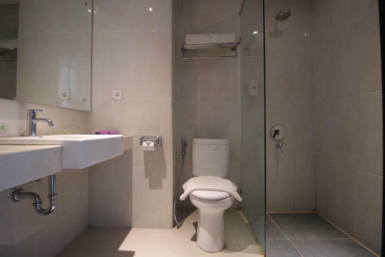 Forriz Hotel Jogyakarta Zewnętrze zdjęcie